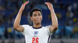 Jude Bellingham - Gelandang Timnas Inggris ini memecahkan rekor sebagai pemain termuda di Piala Eropa pada usia 17 tahun 349 hari. Performa memukau sang pemain membuat Dortmund memberikan label tidak dijual untuk Jude Bellingham di musim panas ini. (Foto: AFP/Ettore Ferrari)