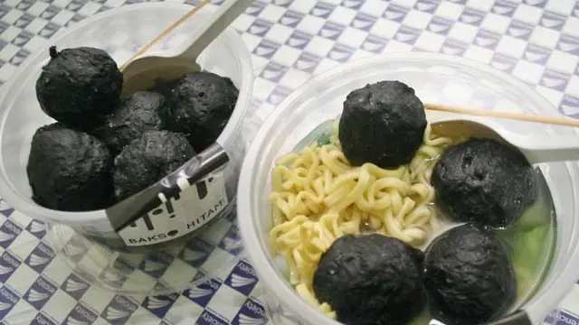 6 Potret Bakso Nyeleneh Mulai dari Warna hingga Isiannya Ini Bikin Tepuk Jidat