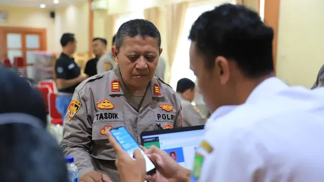 Dinas Kependudukan dan Pencatatan Sipil (Disdukcapil) Kota Tangerang memperkenalkan KTP digital
