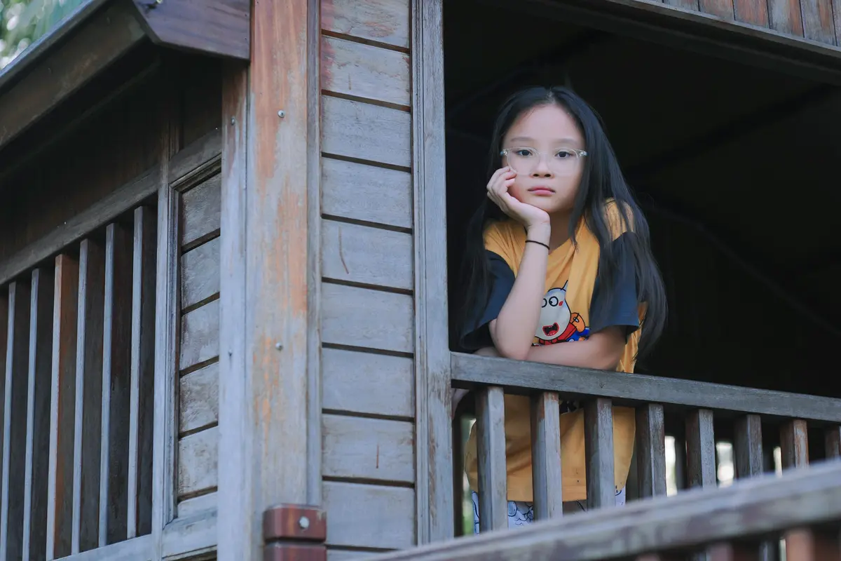 Kenali Ciri dan Cara Mendampingi Anak Introvert agar Tumbuh Percaya Diri