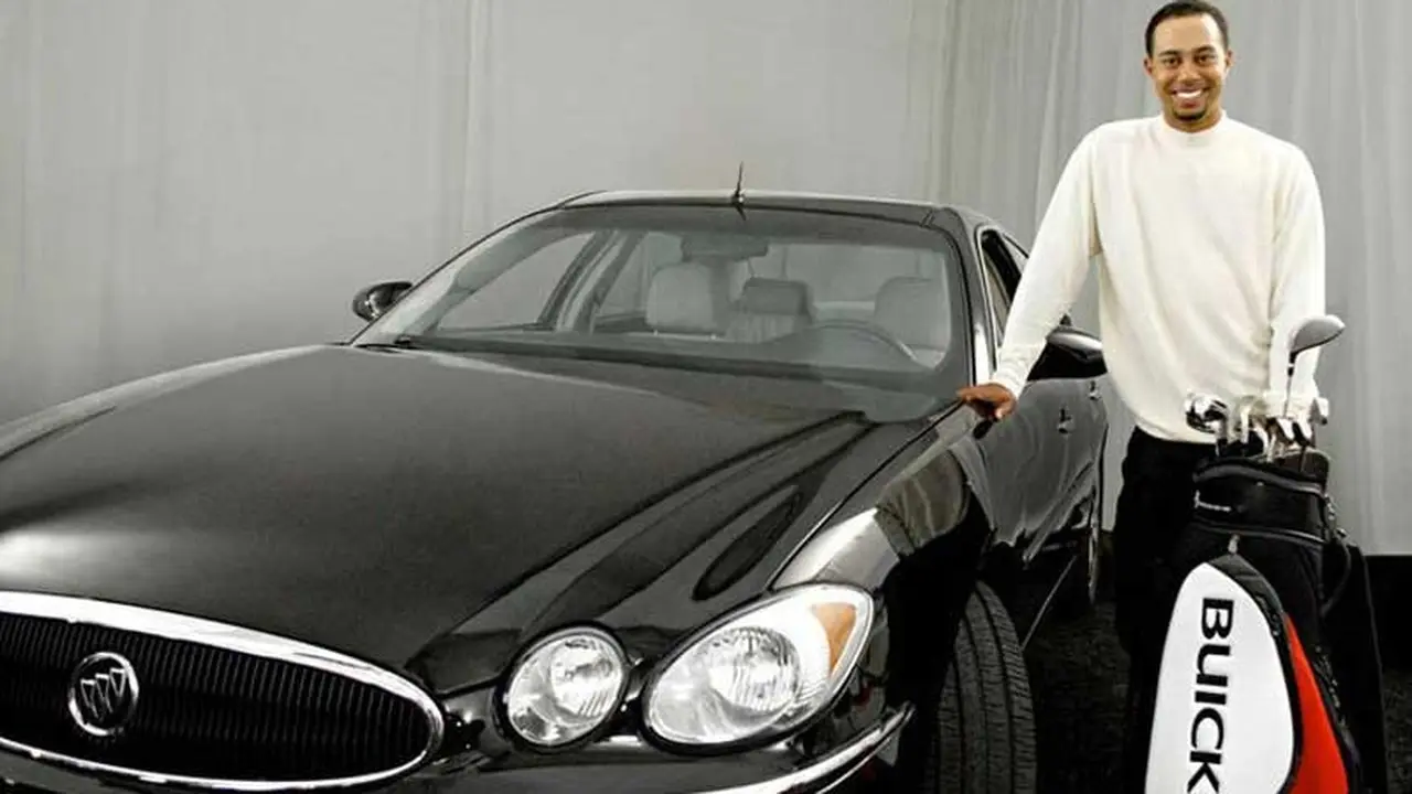 Koleksi mobil Tiger Woods (The Sun)