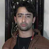 Sudah tidak berkomunikasi lagi dengan Ayu Ting Ting, Shaheer Sheikh baru saja kembali ke Jakarta. Seperti apa sih tanggapan Shaheer dengan kabar Ayu yang sedang menjalin hubungan dengan pegawai Imigrasi