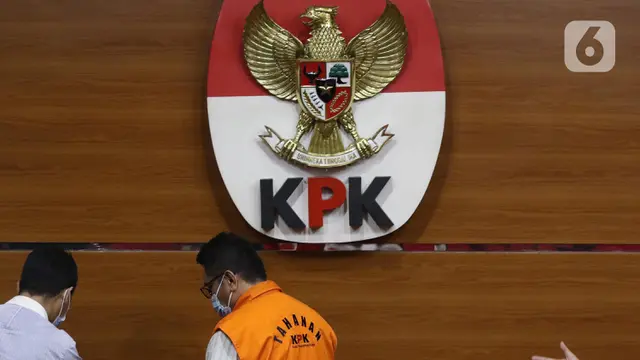 KPK Tahan Kepala Badan Kepegawaian dan Pengembangan SDM Kabupaten Muna, Sukarman Loke