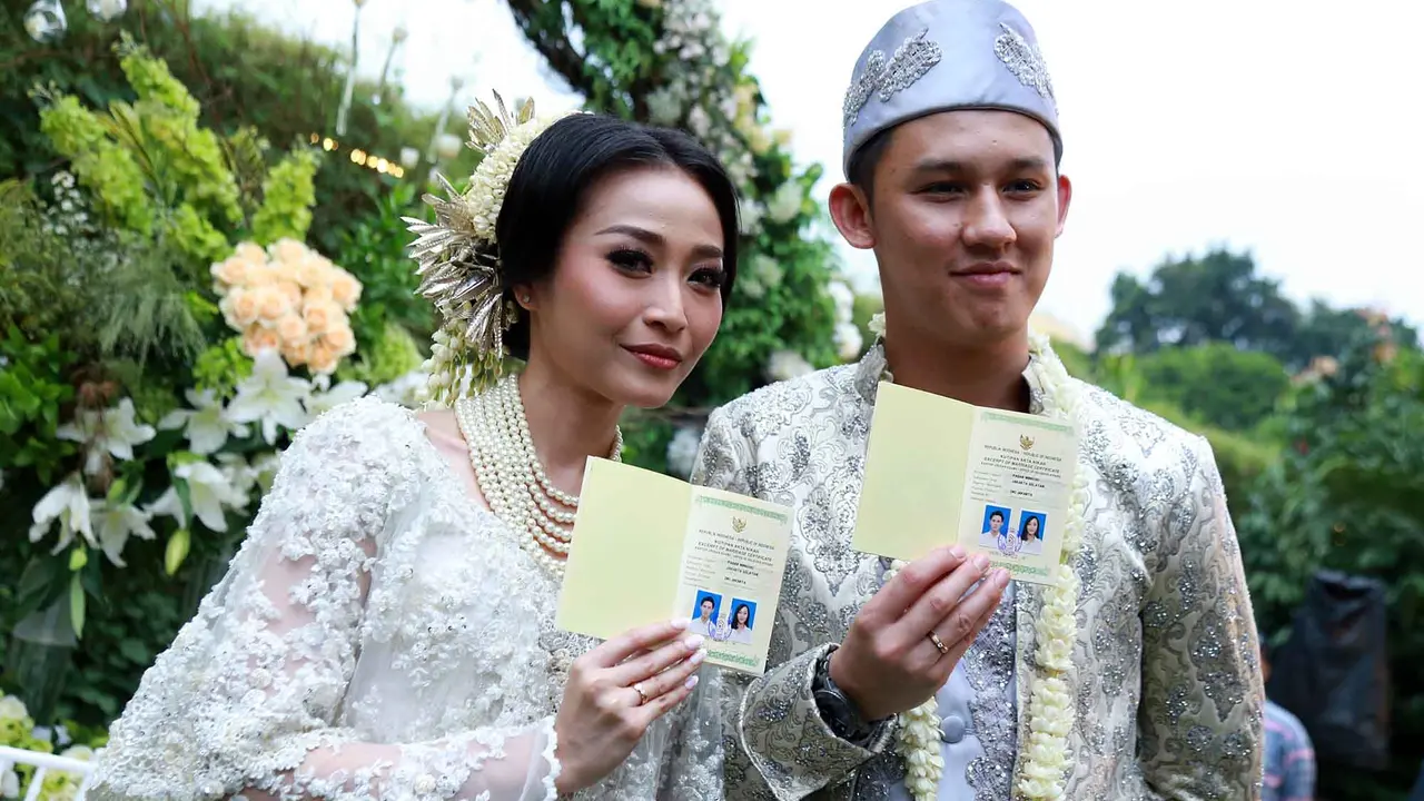 [Bintang] Jevin Julian dan Rinni Wulandari
