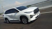 Toyota Kijang Innova Hybrid Zenix. (Septian/Liputan6.com)