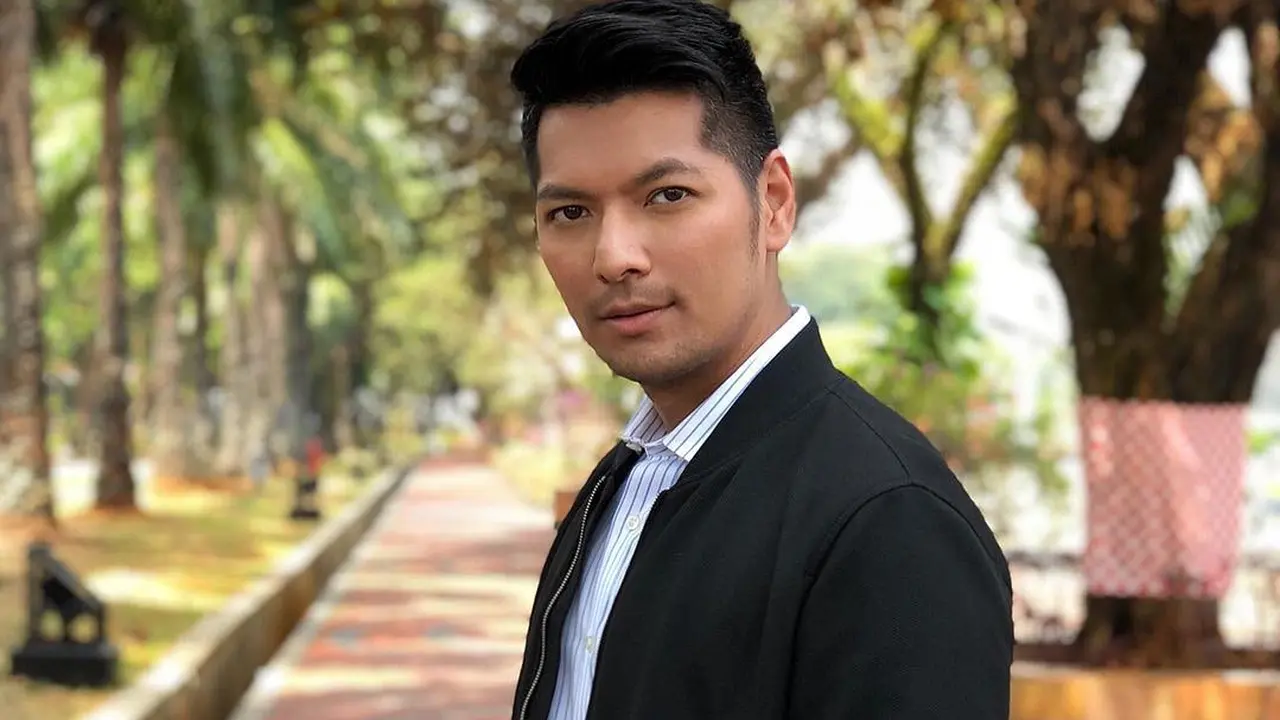 Zulfikar Naghi