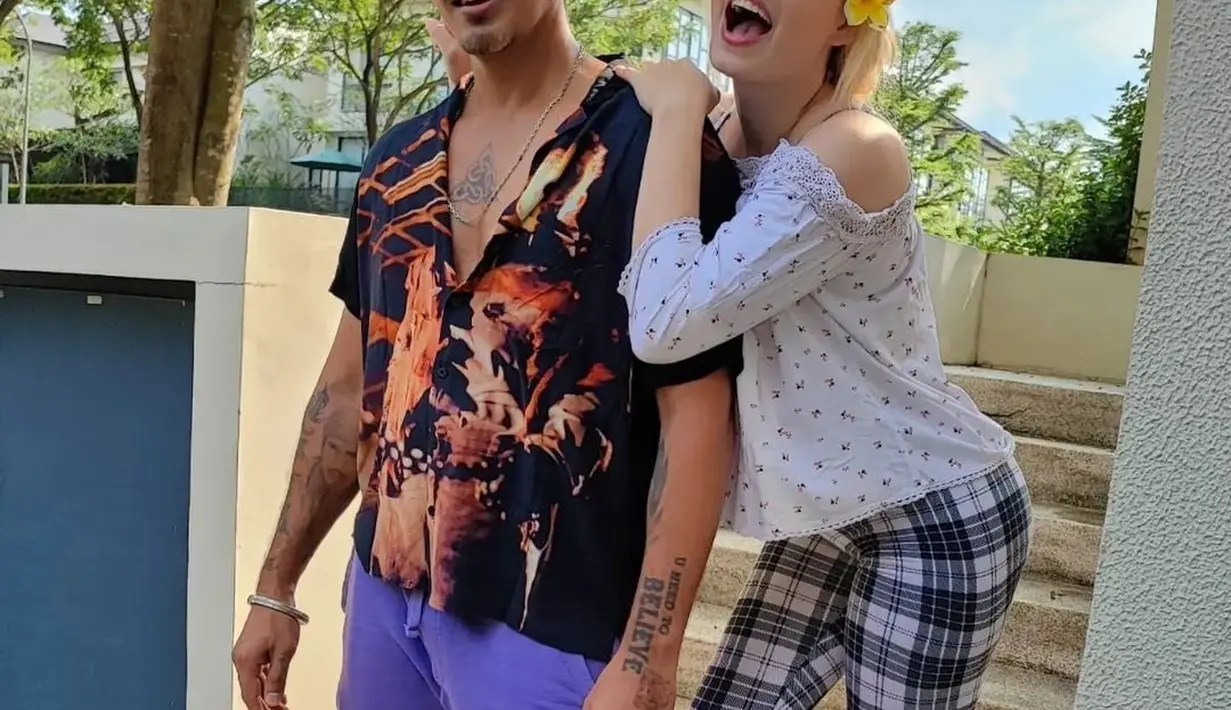 Baru-baru ini, Robby Shine dan Nastasha viral karena kasus dugaan penghinaan yang melibatkan Billy Syahputra. (FOTO: instagram.com/robbyshine/)
