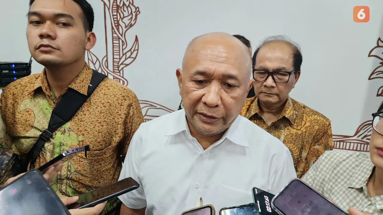 Menteri Koperasi dan Usaha Kecil dan Menengah Teten Masduki