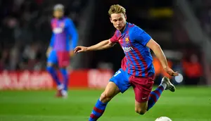 Barcelona Kena Pukulan Berat, Frenkie de Jong Dibekap Cedera MCL Serius
