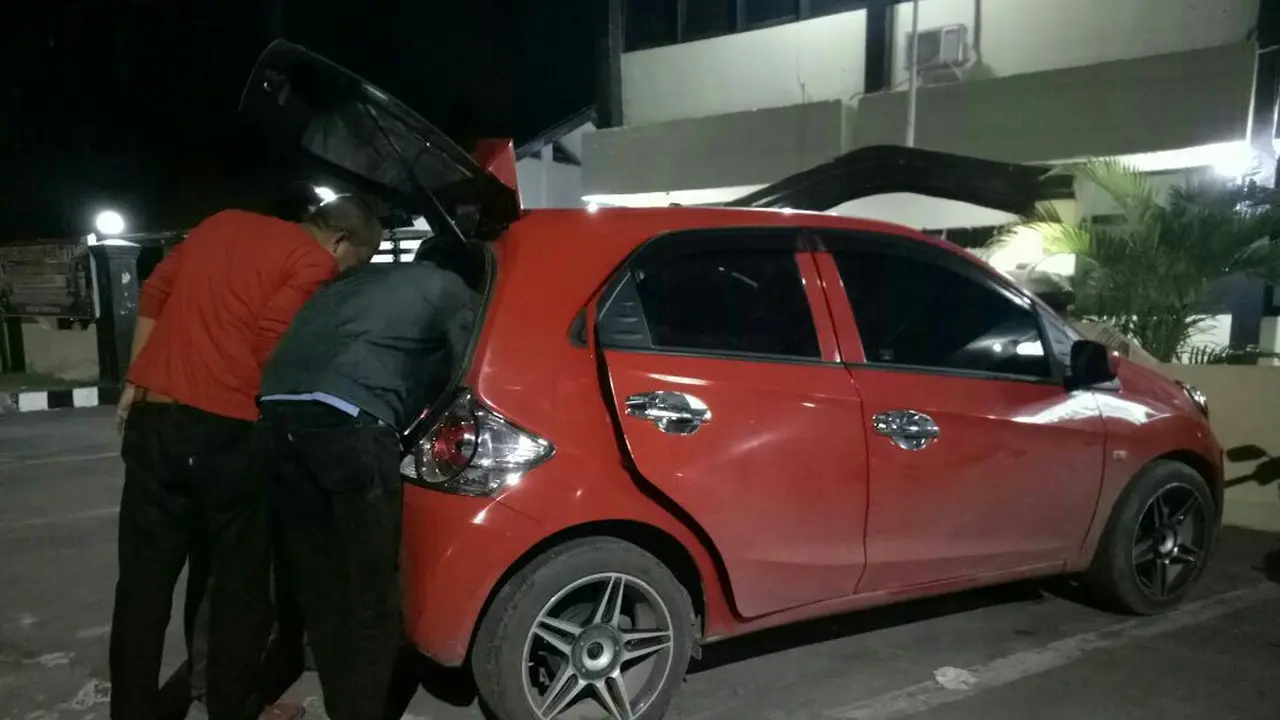 Bawa Sabu, Dua Polisi Papua Ditangkap Sebelum Terbang di Makassar