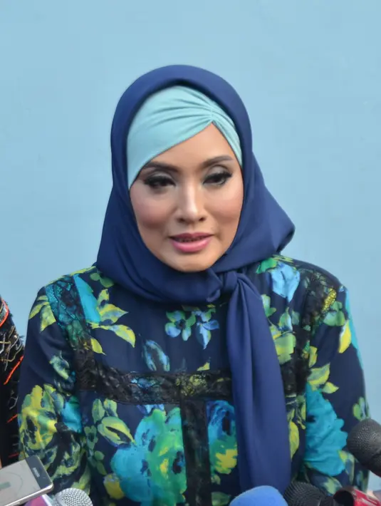 Selama sembilan tahun, ia mengakui bolak-balik ke Padepokan. Tiga bulan ia intens disana. Setelah kehadiran Reza, Aa gatot lebih fokus ke Reza. (Andy Masela/Bintang.com)