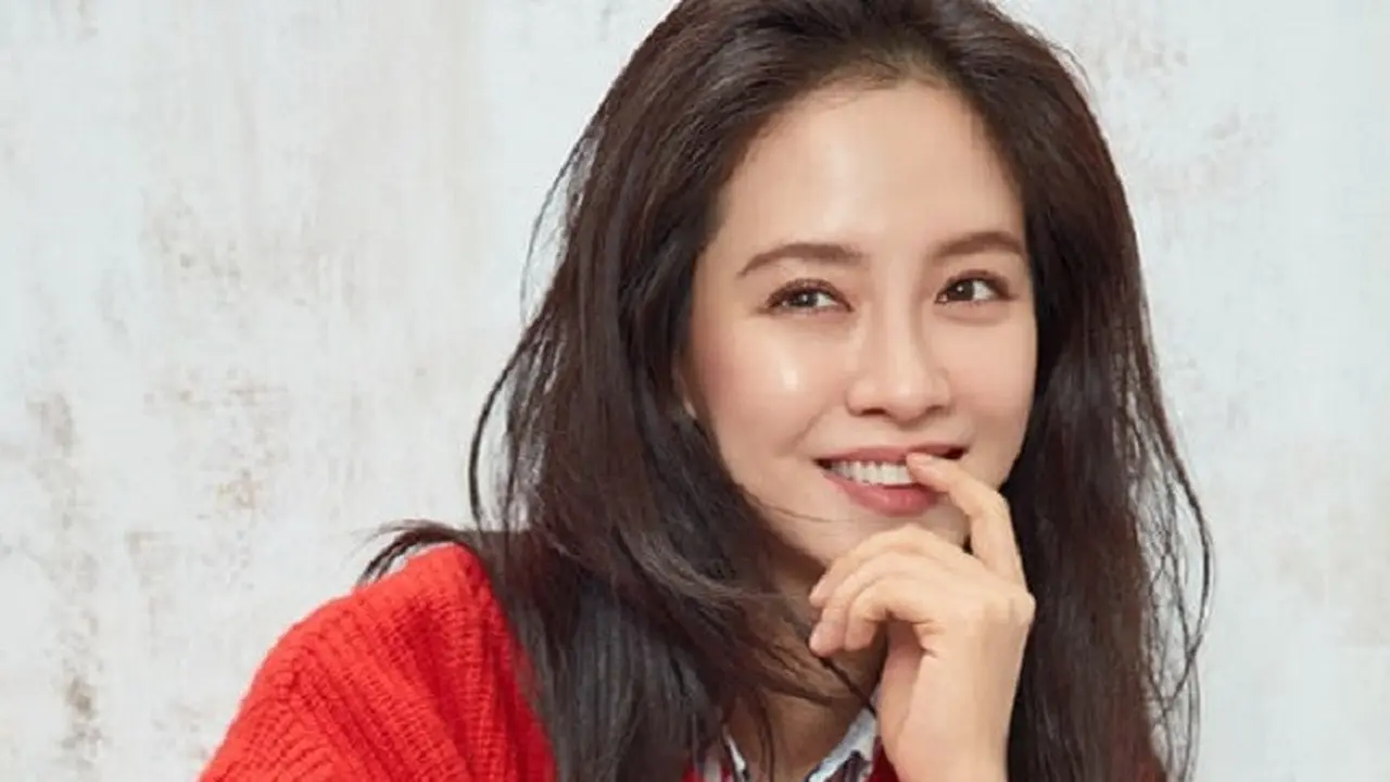 Tak Ingin Terlibat Love Line, Song Ji-hyo Jelaskan Tipe Idamannya Bukan Kim Jong-kook