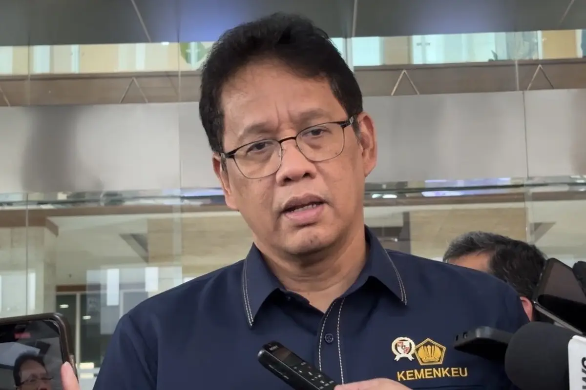 Menteri Keuangan (Menkeu) Purbaya Yudhi Sadewa bertemu Direktur Utama PT PLN (Persero) Darmawan Prasodjo