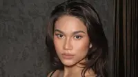 6 Gaya Makeup Favorit Azizah Salsha Sebelum Diputus Kontrak Kerja dengan Brand Lokal