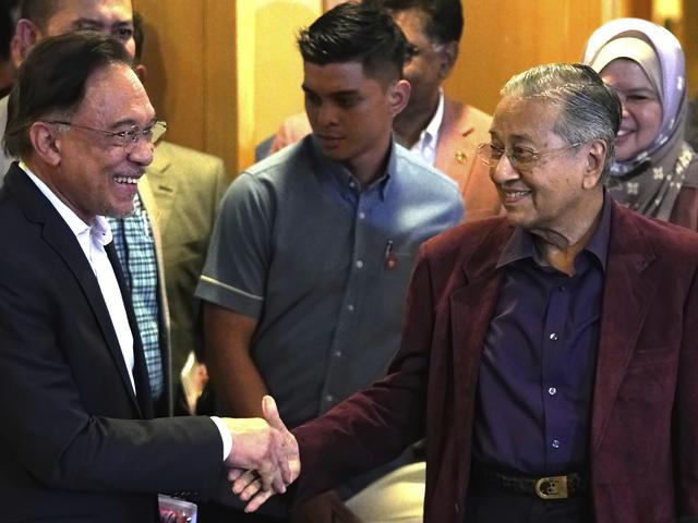 Popularitas Anwar Ibrahim Redup Mahathir Mohamad Ogah Kerja Sama