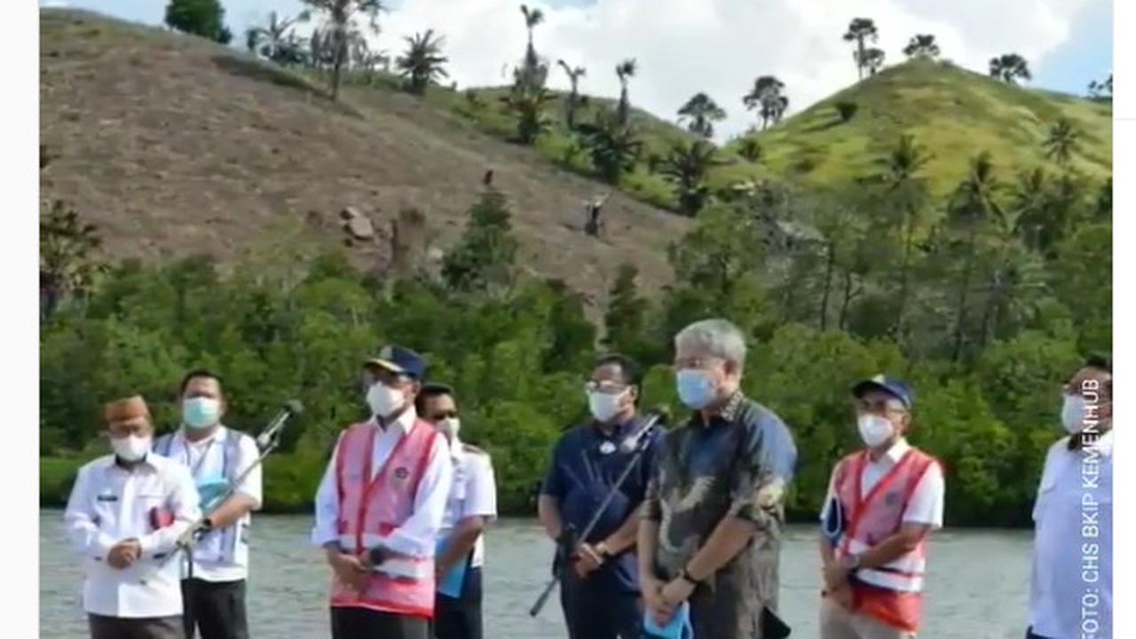 Pada Rabu, 23 Juni 2021, Menhub Budi Karya bersama Wakil Ketua DPR RI, Rachmat Gobel dan Bupati Gorontalo Utara, Indra Yasin memeriksa langsung kondisi Pelabuhan Anggrek, Gorontalo Utara.