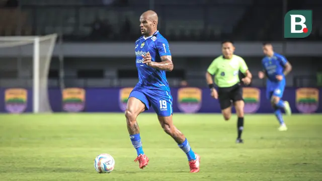 Persib Bandung vs Dewa United - BRI Liga 1 2023/2024