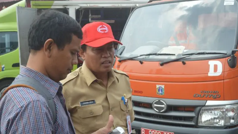 Petugas Kebersihan Dilatih Perawatan Truk