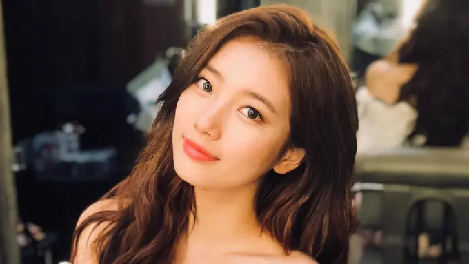 [Bintang] Suzy Memberi Hadiah Cokelat untuk Penggemar di Hari Valentine
