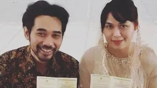 Pernikahan Fare Adinta dan Utia Octaria