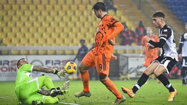 Foto Liga Italia: Cristiano Ronaldo Borong Dua Gol, Juventus Pesta Gol ke Gawang Parma