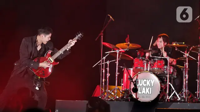 Kemeriahan Konser Pesta Rakyat 30 Years of Careers Dewa 19