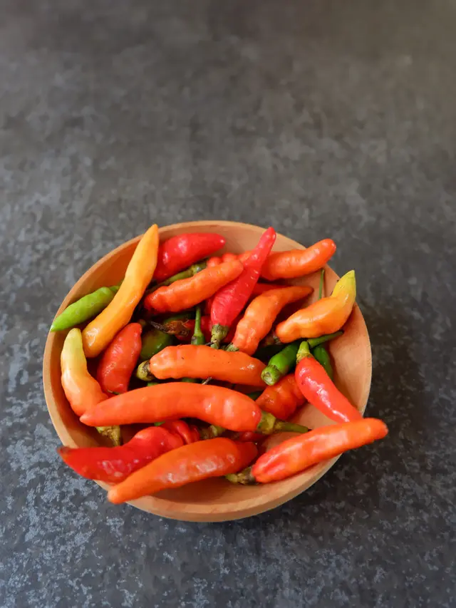 Tips Menyimpan Cabai di Kulkas agar Tetap Segar dan Nggak Cepat Busuk