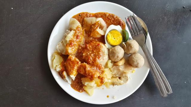 6 Jajanan Siomay Maknyus di Jakarta