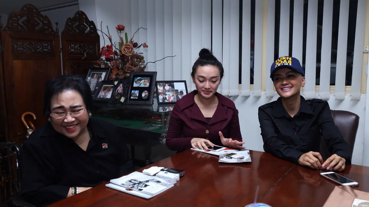 Rachmawati Soekarnoputri, Zaskia Gotik, dan Julia Perez
