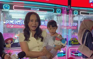 Rossa Bongkar Alasan Baru Kenalkan Putri Keduanya ke Publik