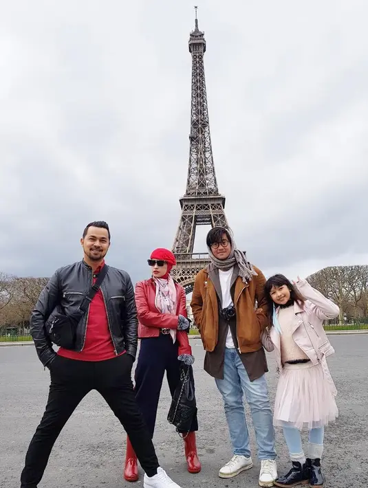 Annisa Trihapsari dan Sultan Djorghi