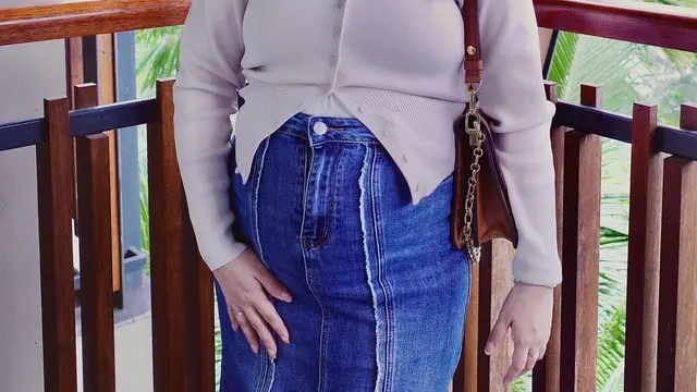 Potret Kesha Ratuliu saat Hamil Anak Ketiga. (instagram/kesharatuliu05)