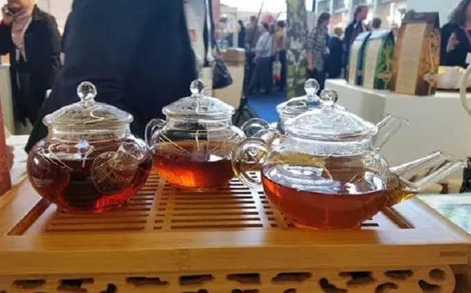 Indonesia menampilkan sejumlah brand baru, seperti buah-buahan eksotik, minuman dalam bentuk tablet dan teh-teh organik unggulan (KBRI Den Haag)