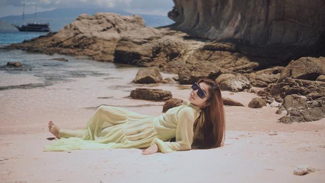 7 Potret Terbaru Angela Prisa, Musuh Marshanda dalam Sinetron Bidadari