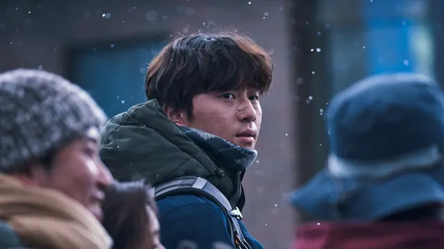 Film Concrete Utopia. (Lotte Entertainment via Soompi)