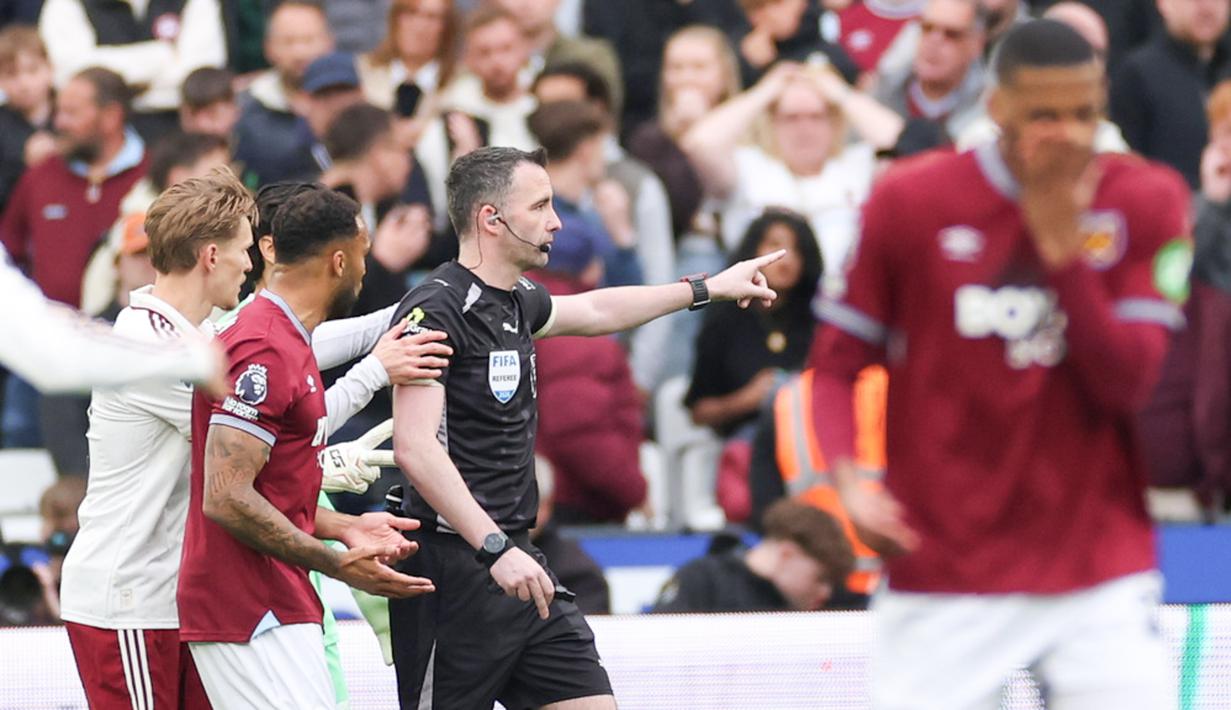 The Gunners sempat dibuat cemas ketika Callum Wilson mencetak gol pada menit ke-95 setelah kemelut di depan gawang David Raya. (AP Photo/Ian Walton)