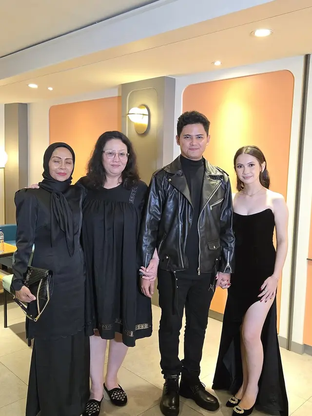 6 Potret Ibunda Richelle Skornicki dan Aliando Saling Bertemu, Sebut Calon Besan