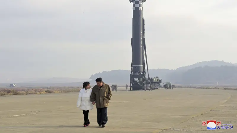 Putri Kim Jong Un Tampil Perdana saat Peluncuran Rudal Korut
