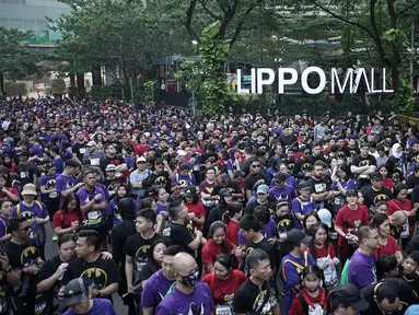 Ribuan pelari mengikuti Batman Run Series di Jakarta Barat; Minggu (1/12). Acara ini merupakan kerjasama antara Indofunrun dengan Lippo Mall Puri. (Dokumentasi Indofunrun)