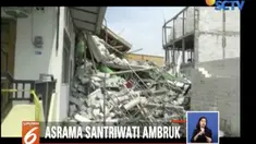 Seorang saksi mata mengatakan bahwa tanda-tanda bangunan bermasalah sudah nampak.