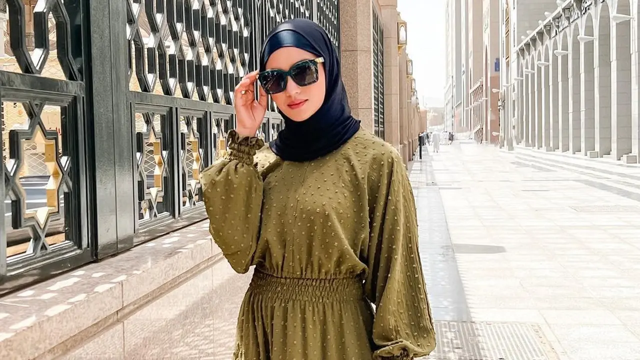 Ririn Ekawati menjalankan ibadah umrah bulan Ramadhan 2022 (Foto: Instagram/@ririnekawati)