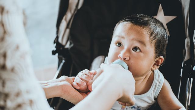 55 Nama Bayi Laki Laki Islami Dua Suku Kata Memiliki Arti Indah Dan Mudah Diingat Ragam Bola Com