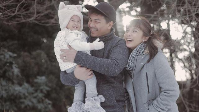 11 Tahun Bersama Ini Perjalanan Cinta Chelsea Olivia Glenn Alinskie News Entertainment Fimela Com