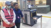 Kejaksaan Tinggi Daerah Khusus (Kejati DK) Jakarta menetapkan mantan Direktur Jenderal Sumber Daya Air (SDA) Kementerian Pekerjaan Umum, Dwi Purwantoro (DP), sebagai tersangka. (Liputan6/Rifqy Alief)