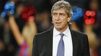 Football - Crystal Palace v Manchester City - Barclays Premier League - Selhurst Park - 6/4/15 Manchester City manager Manuel Pellegrini before the match Reuters / Suzanne Plunkett Livepic EDITORIAL USE ONLY.
