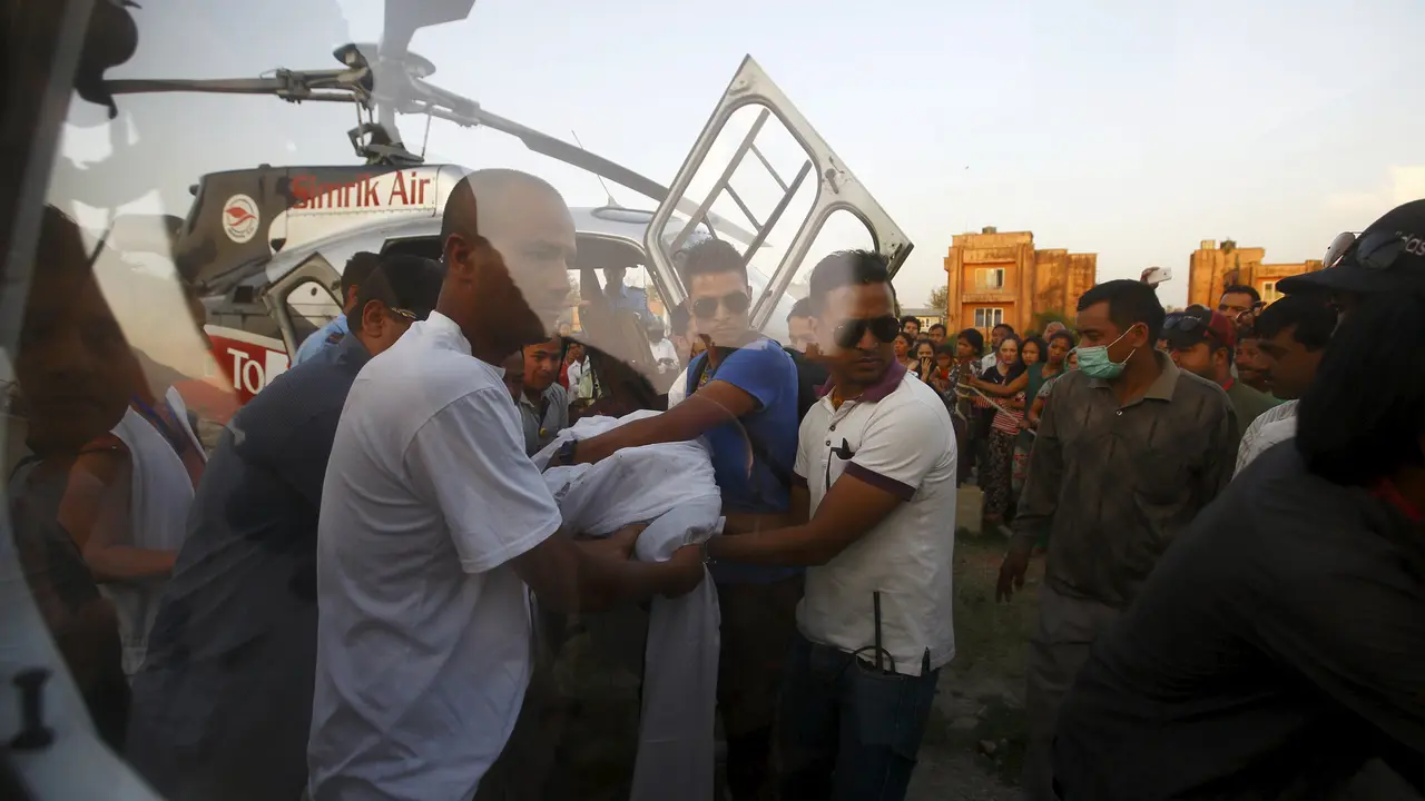 Helikopter Bantuan Jatuh di Nepal, 4 Tewas Seketika