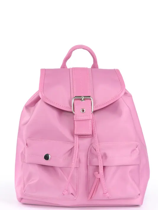 Funny Backpack. Menggunakan backpack dengan desain yang lucu dan warna yang colorful bisa membuat penampilanmu kelihatan playful dan easy going loh!  / copyright shutterstock