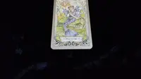 Tarot Hari Ini: Tak Perlu Tunjukkan Kesedihan pada Banyak Orang