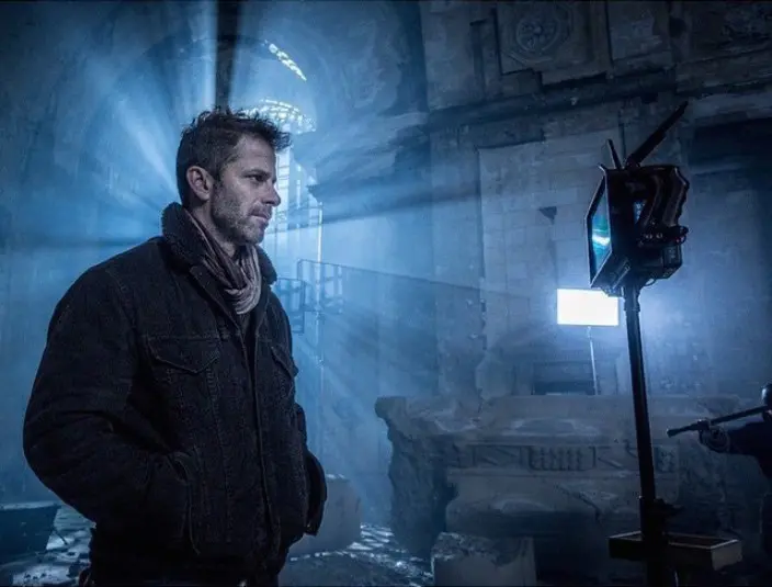 Sutradara Zack Snyder di Batman v Superman: Dawn of Justice. (batman-news.com)