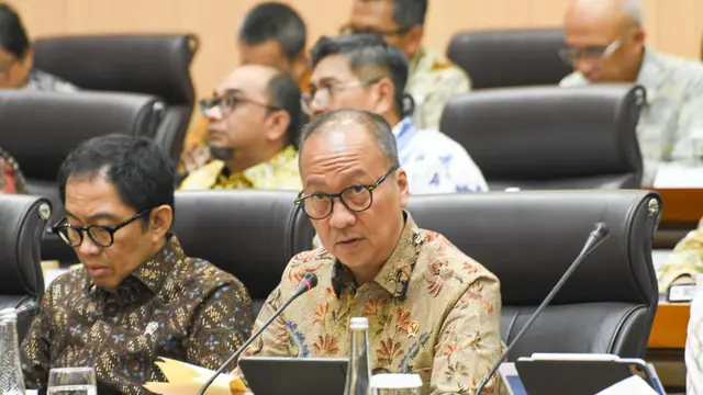 Menperin Agus Gumiwang Minta Pelayanan Publik Sektor Industri Makin Profesional